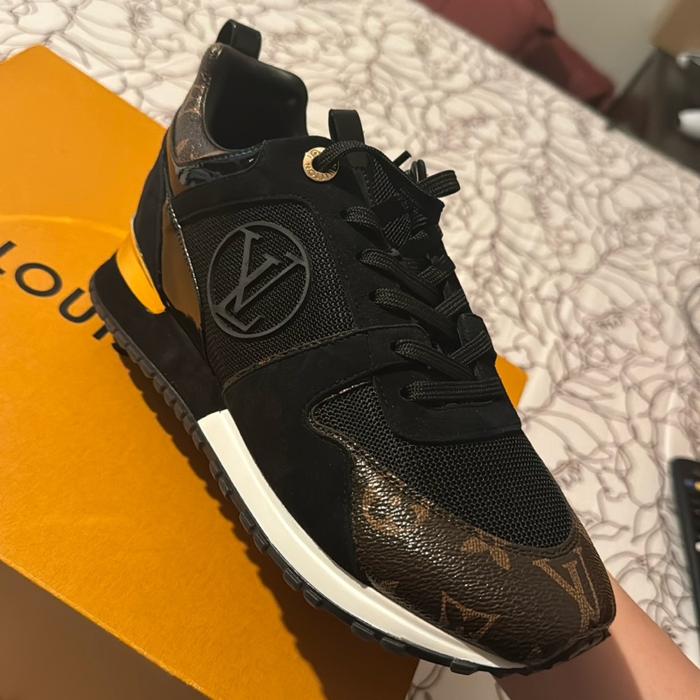 - Lv shoes